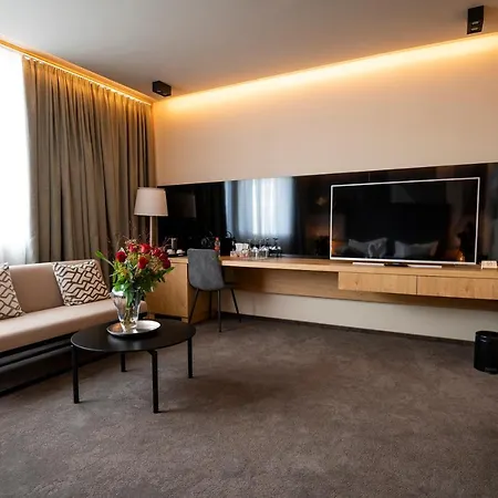 Safir Casino Hotel 4*