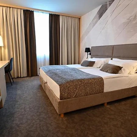 Safir Casino Hotel