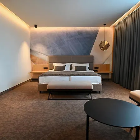 فندق Safir Casino Sežana