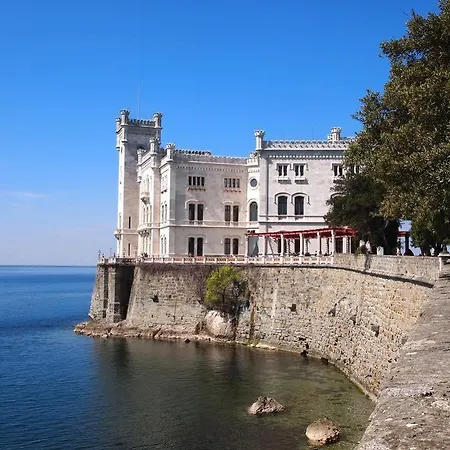Safir Casino 4* Sezana