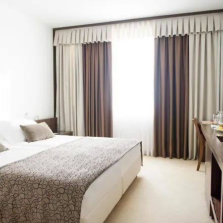 Safir Casino Hotel Sežana